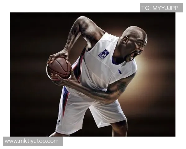 罗伊斯奥尼尔展望新赛季全力追求理想篮球风格的决心与期待 罗伊斯奥尼尔展望新赛季全力追求理想篮球风格的决心与期待