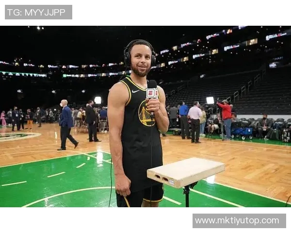 库里谈生涯第五次12个三分球表现称这只是比赛节奏问题不想过多考虑 库里谈生涯第五次12个三分球表现称这只是比赛节奏问题不想过多考虑