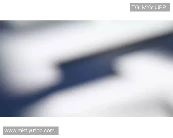 凯尔登谈与文班互剃光头的趣事及注意事项分享 凯尔登谈与文班互剃光头的趣事及注意事项分享