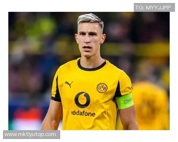 基米希雪中独自训练缺席科隆战预计将迅速恢复合练状态 基米希雪中独自训练缺席科隆战预计将迅速恢复合练状态