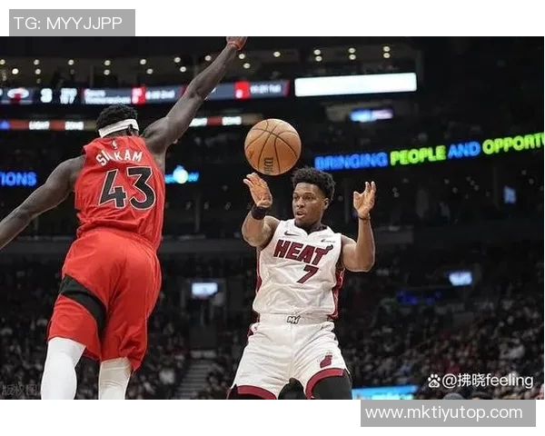 猛龙管理层称洛瑞离队时球迷心态平和依旧深爱他 猛龙管理层称洛瑞离队时球迷心态平和依旧深爱他